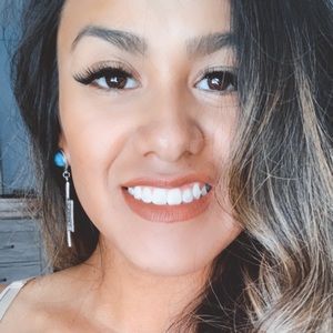 Meet your Posher, Alma